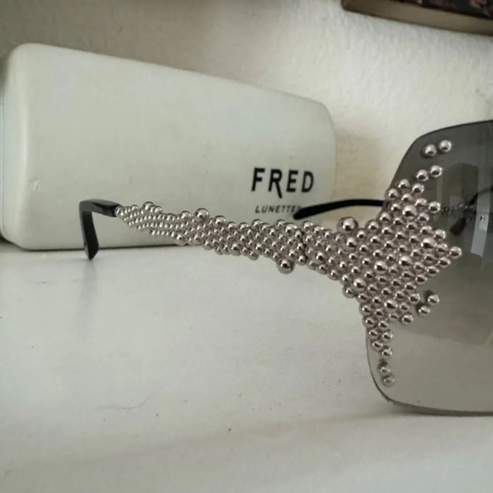 Fred Lunettes Pearls‎ Platinum Luxury Sunglasses Gray Gradient Lenses